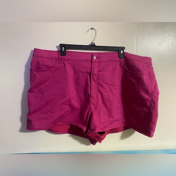 Old Navy Pants - EUC Old Navy High Rise Wow Pink Shorts Size 28